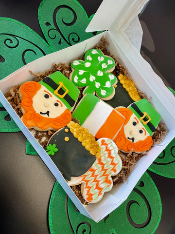 St. Paddy's Day Luck of the Irish Cookie Box w/Bow In-store Pickup